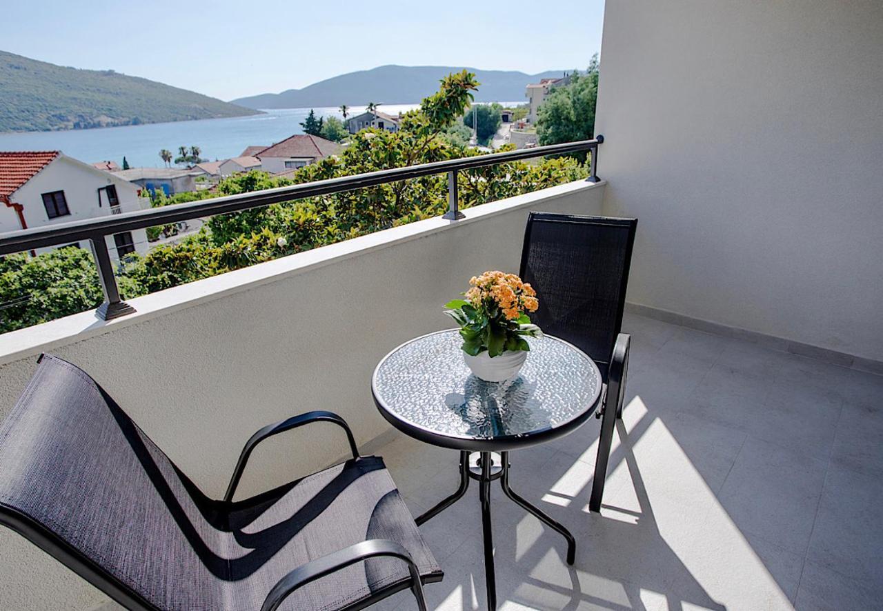 Hotel Olimpija Plus Herceg Novi Exteriör bild
