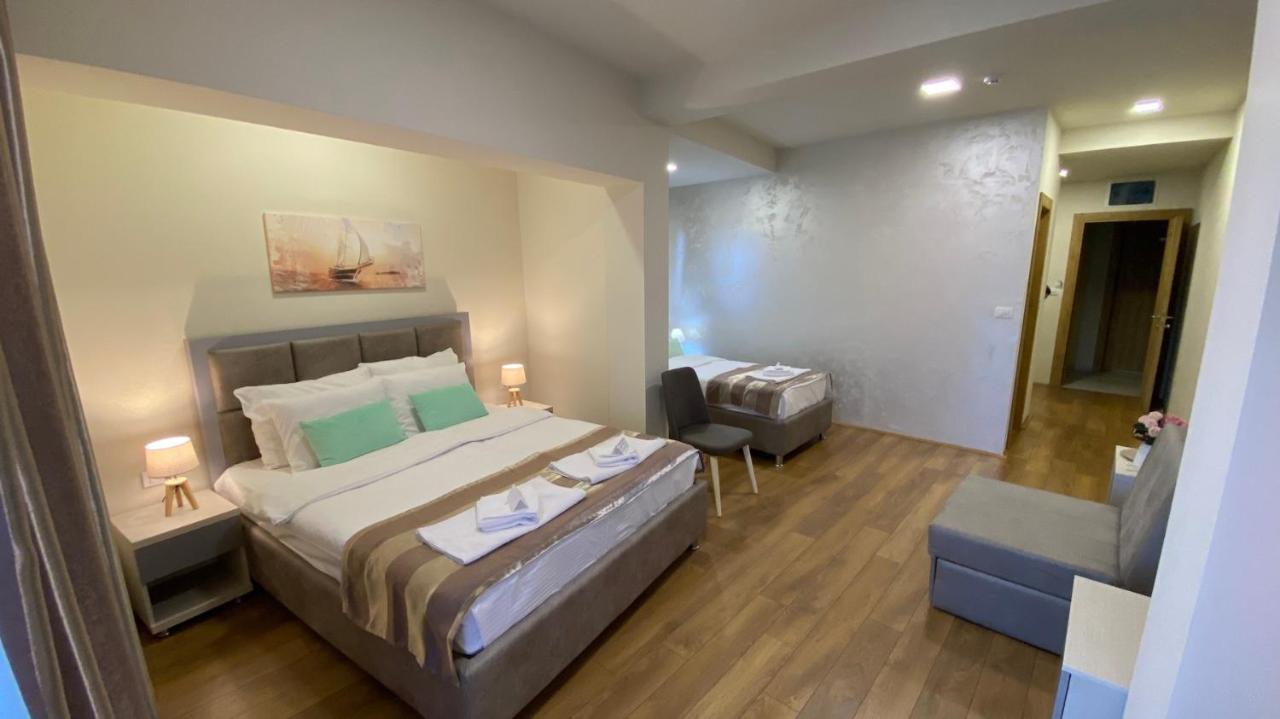 Hotel Olimpija Plus Herceg Novi Exteriör bild