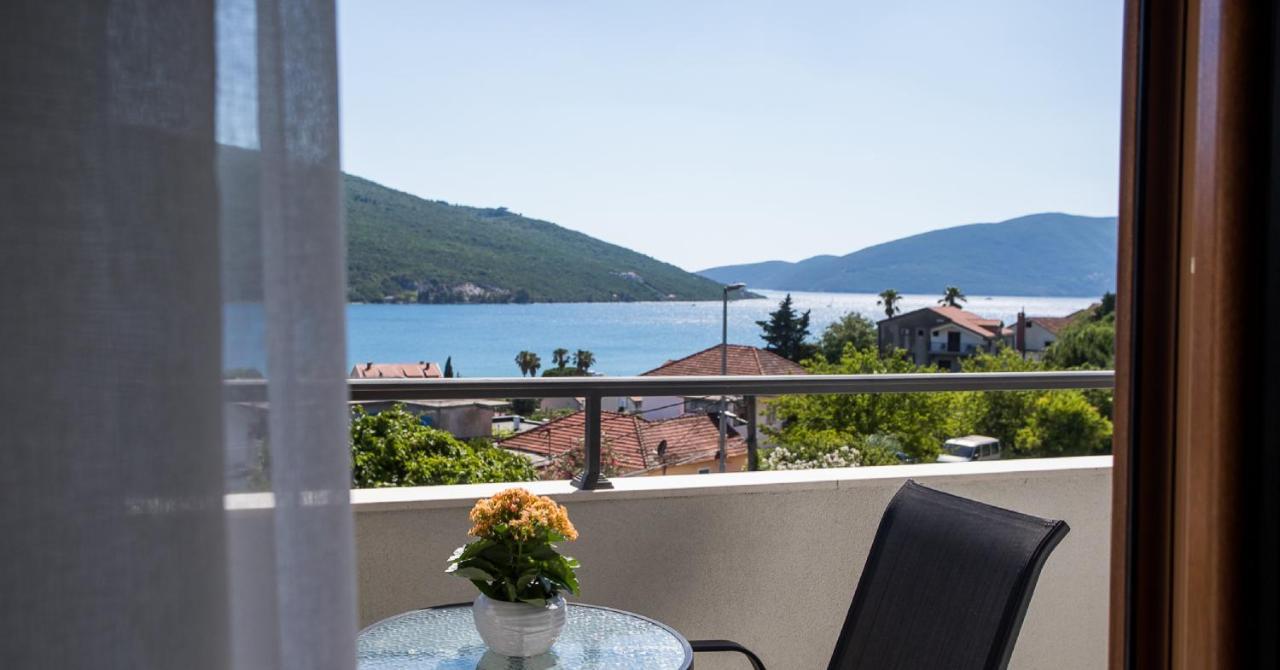 Hotel Olimpija Plus Herceg Novi Exteriör bild