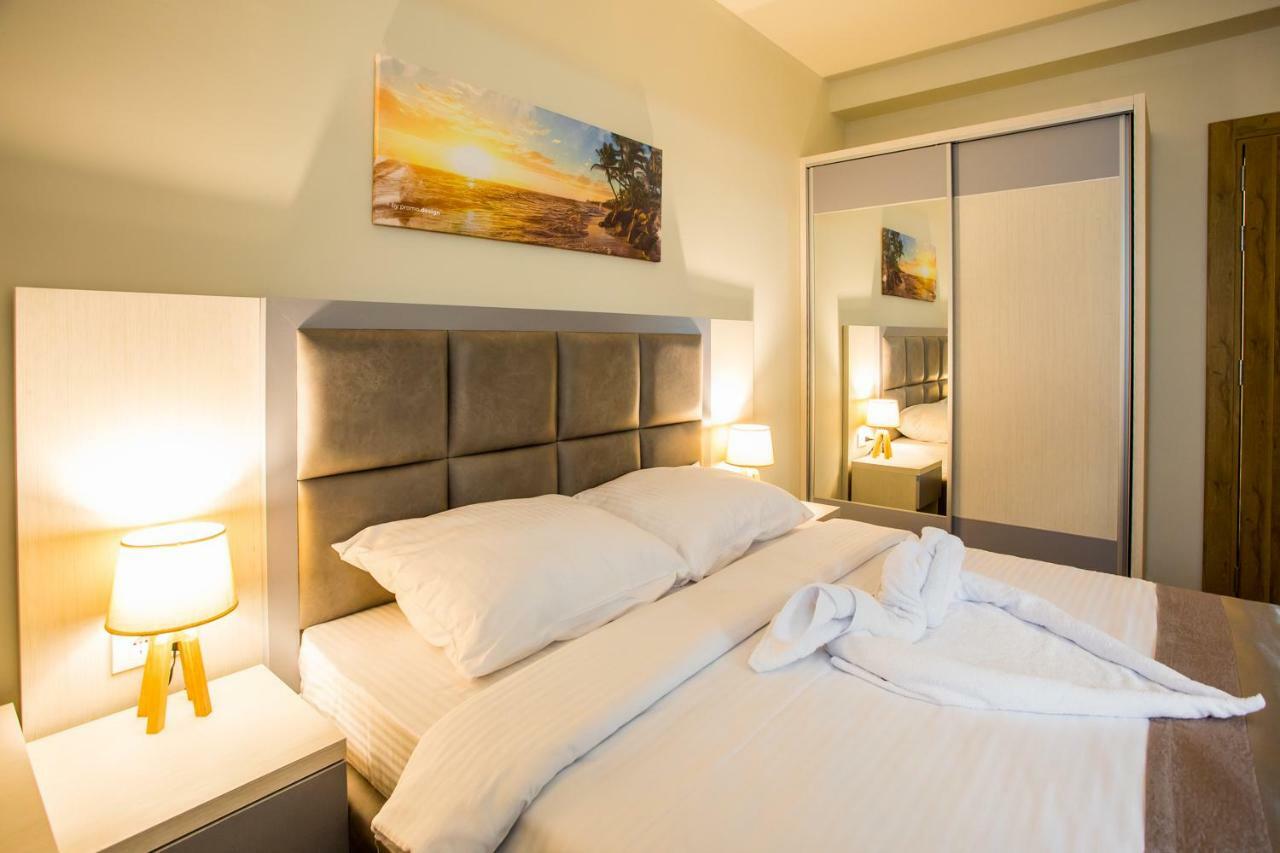 Hotel Olimpija Plus Herceg Novi Exteriör bild