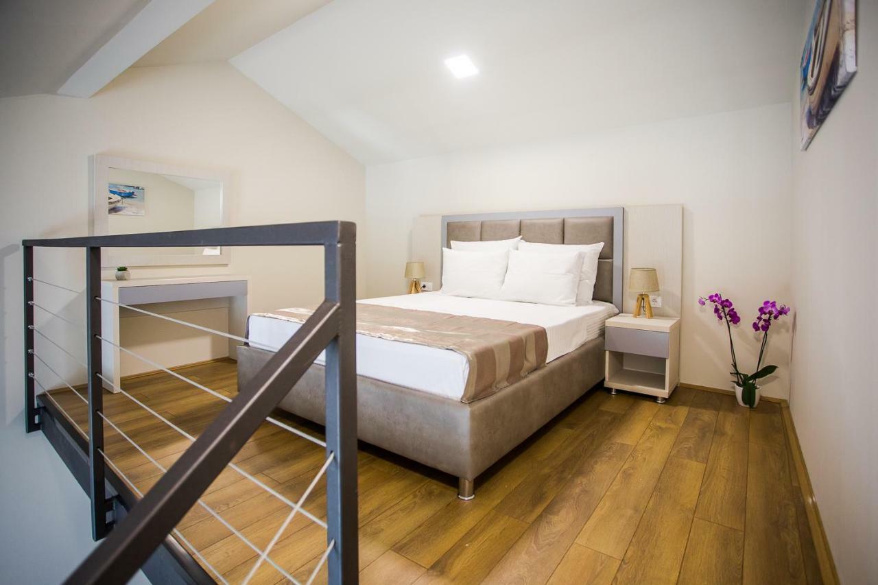 Hotel Olimpija Plus Herceg Novi Exteriör bild