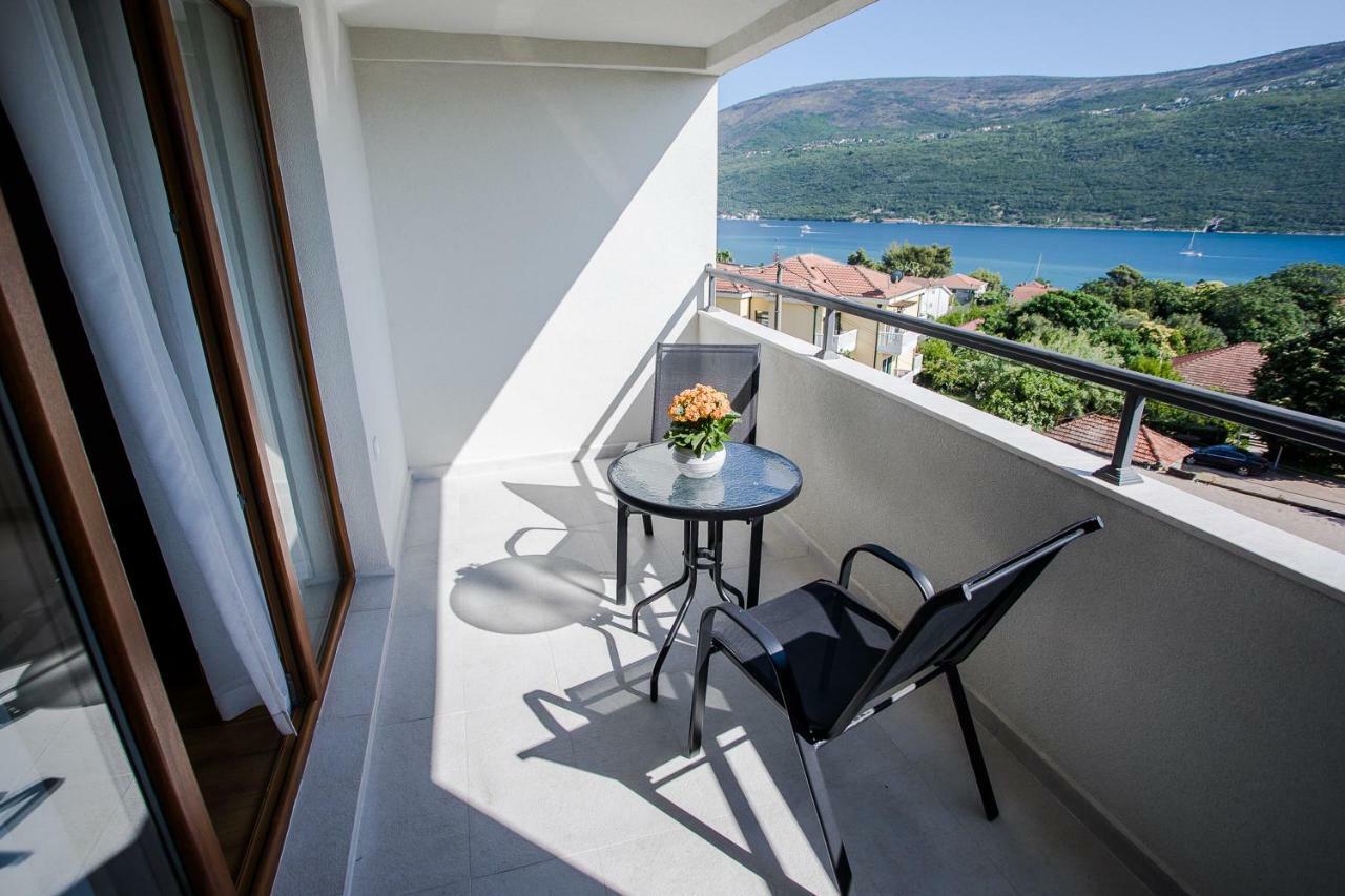 Hotel Olimpija Plus Herceg Novi Exteriör bild
