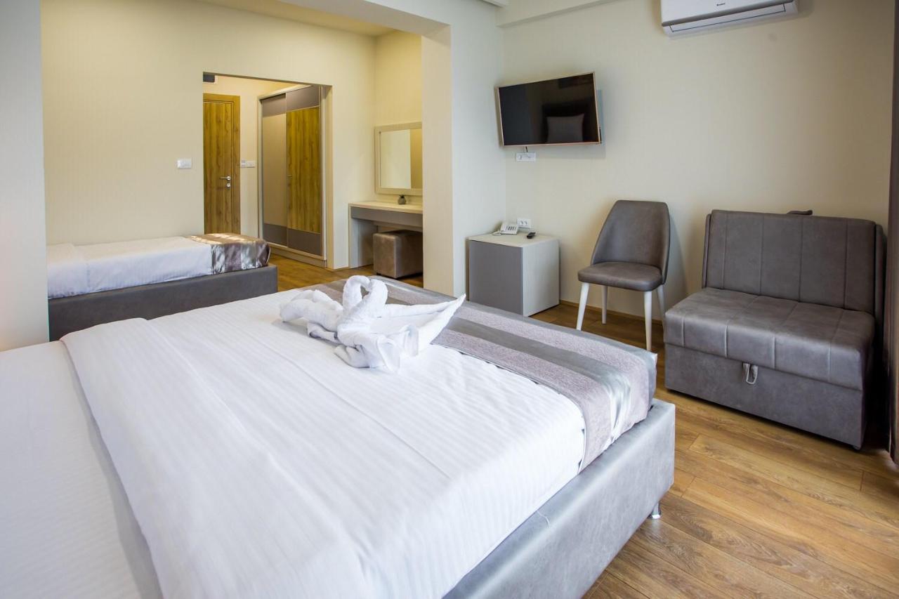 Hotel Olimpija Plus Herceg Novi Exteriör bild